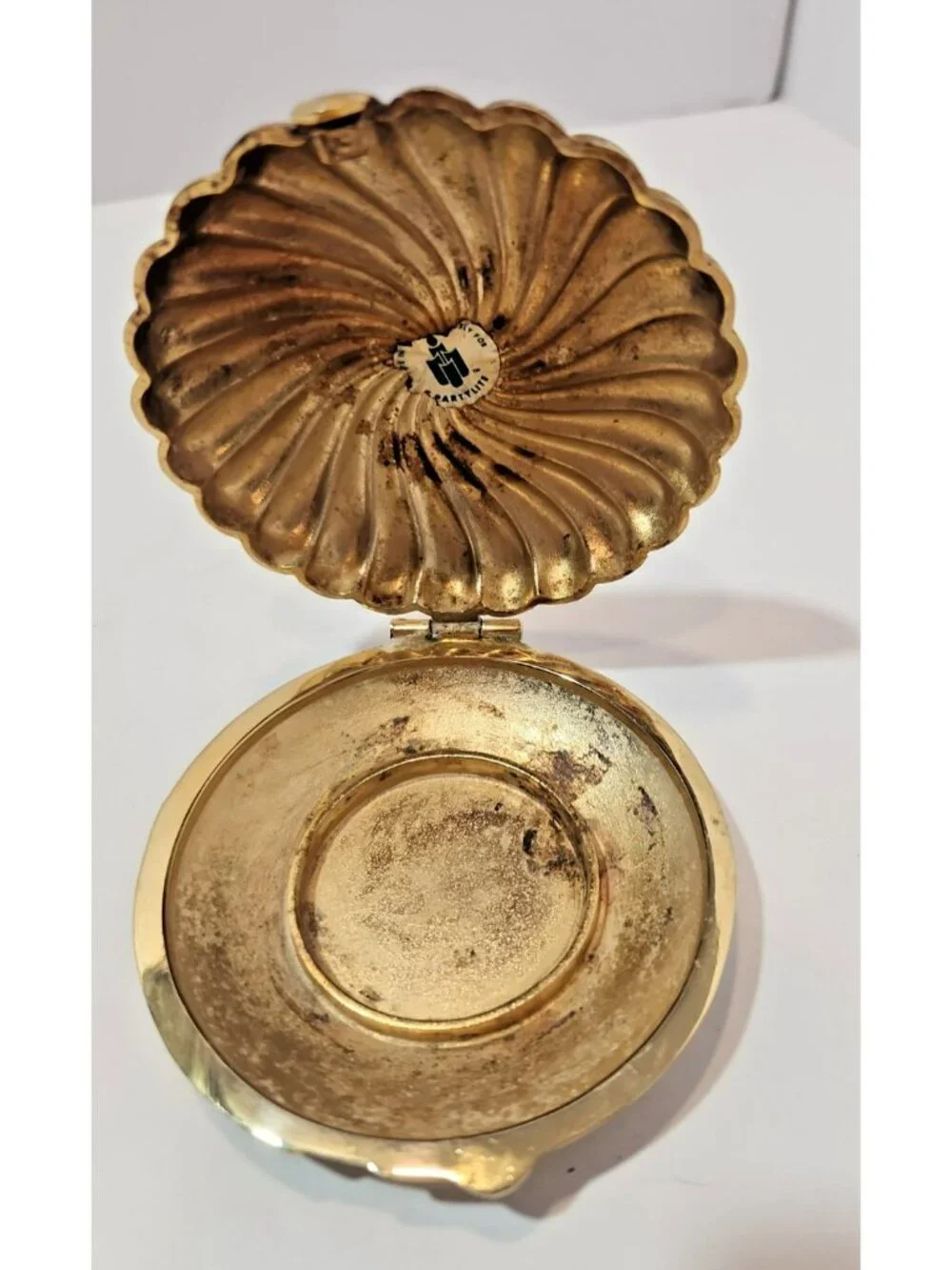 Vintage Partylite Gold Shell Tealight Candle Clamshell Travel Compact Retired